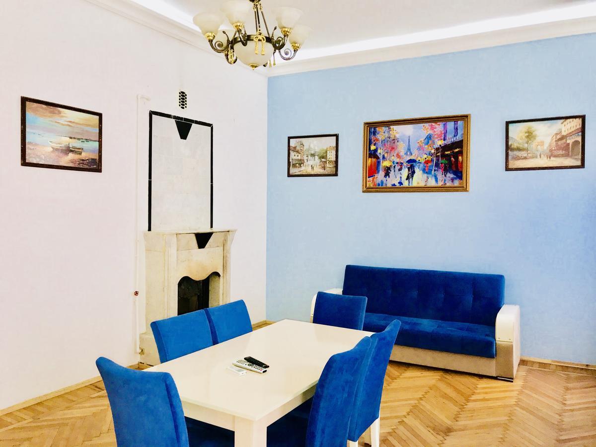 Check-In Apartment Near Fountain Square Vidadi Str Баку Экстерьер фото