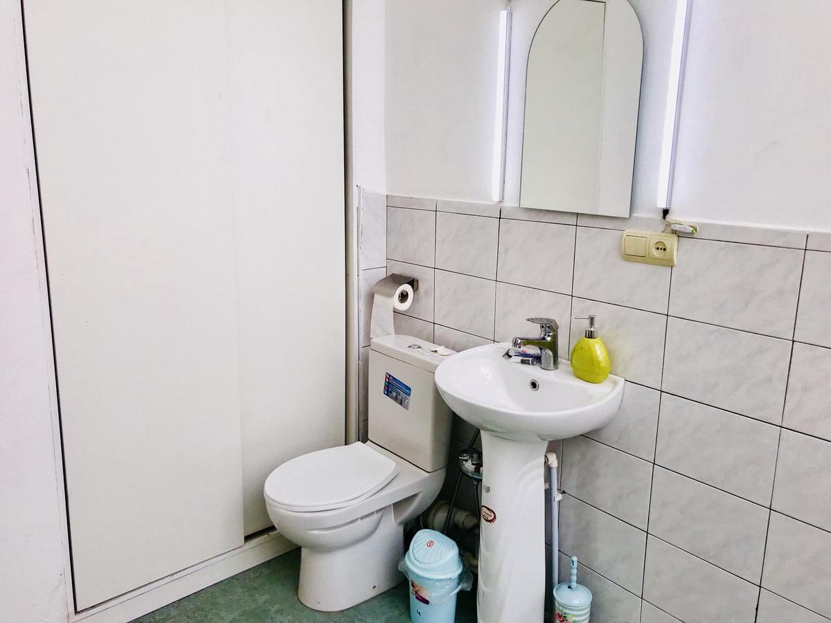 Check-In Apartment Near Fountain Square Vidadi Str Баку Экстерьер фото