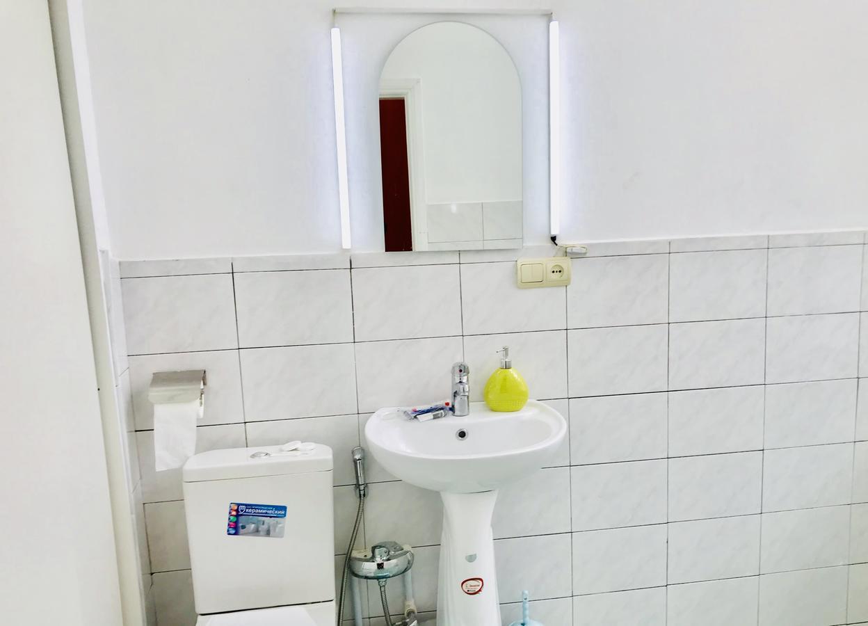 Check-In Apartment Near Fountain Square Vidadi Str Баку Экстерьер фото